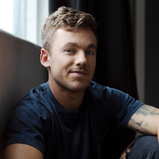 MITCH JAMES – On Repeat