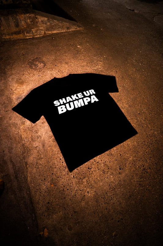 SHAKE UR BUMPA BLACK BOXY T-SHIRT